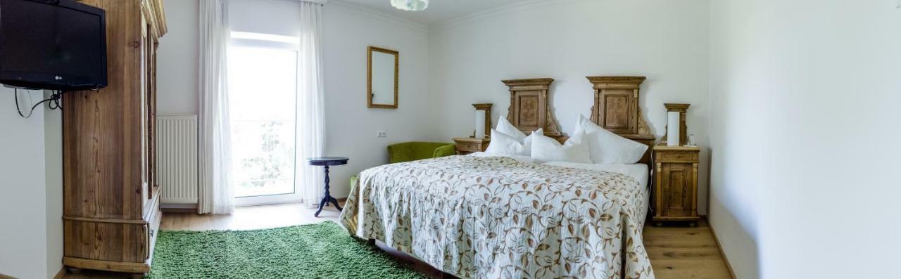 Hotel St. Hubertushof Бад Глайхенберг Екстериор снимка